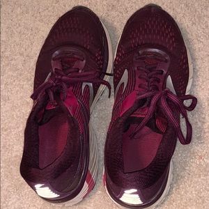 Brooks Adrenaline GTS 18